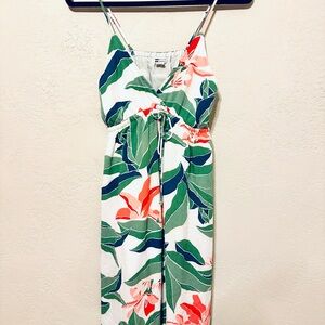 Billabong Floral Dress with Green and Pink Accents size Medium